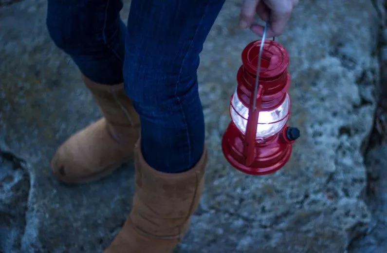 LED LANTERN - 9 IN